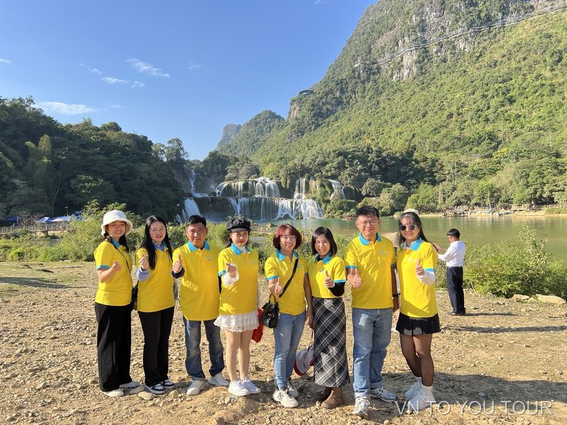 VN to You Tour Team Building at Cao Bang - Professional Development